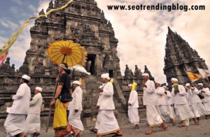Makna Omkara (AUM): Suara Suci dalam Ajaran Hindu